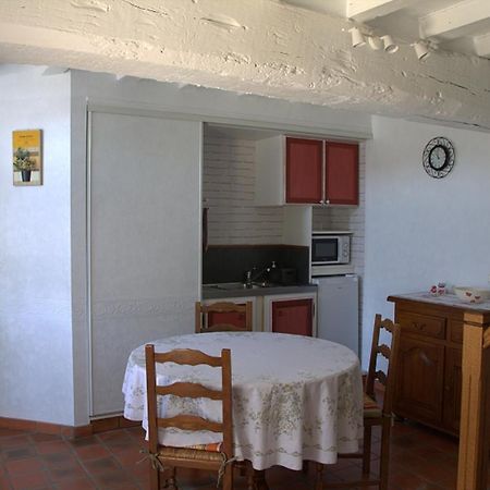 Saint-Ouen-Des-Toits Chambre D Hote La Roussiere מראה חיצוני תמונה