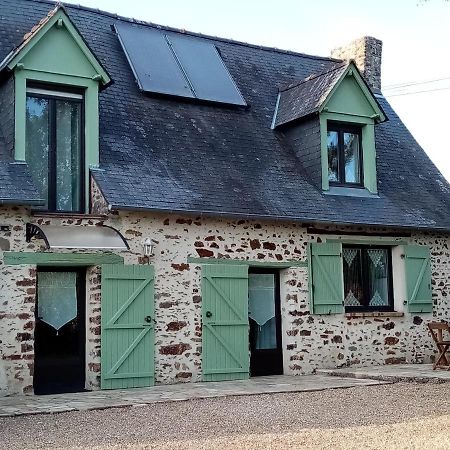 Saint-Ouen-Des-Toits Chambre D Hote La Roussiere מראה חיצוני תמונה
