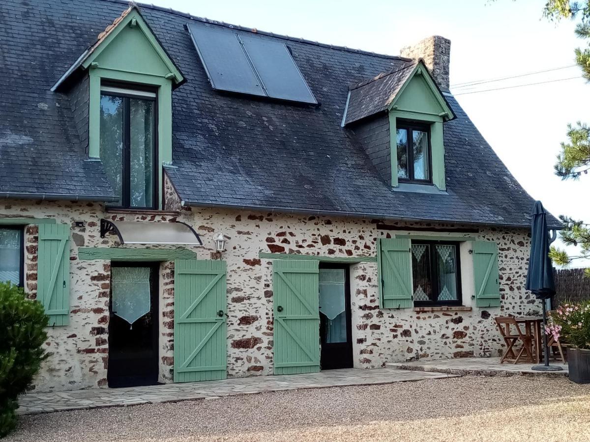 Saint-Ouen-Des-Toits Chambre D Hote La Roussiere מראה חיצוני תמונה
