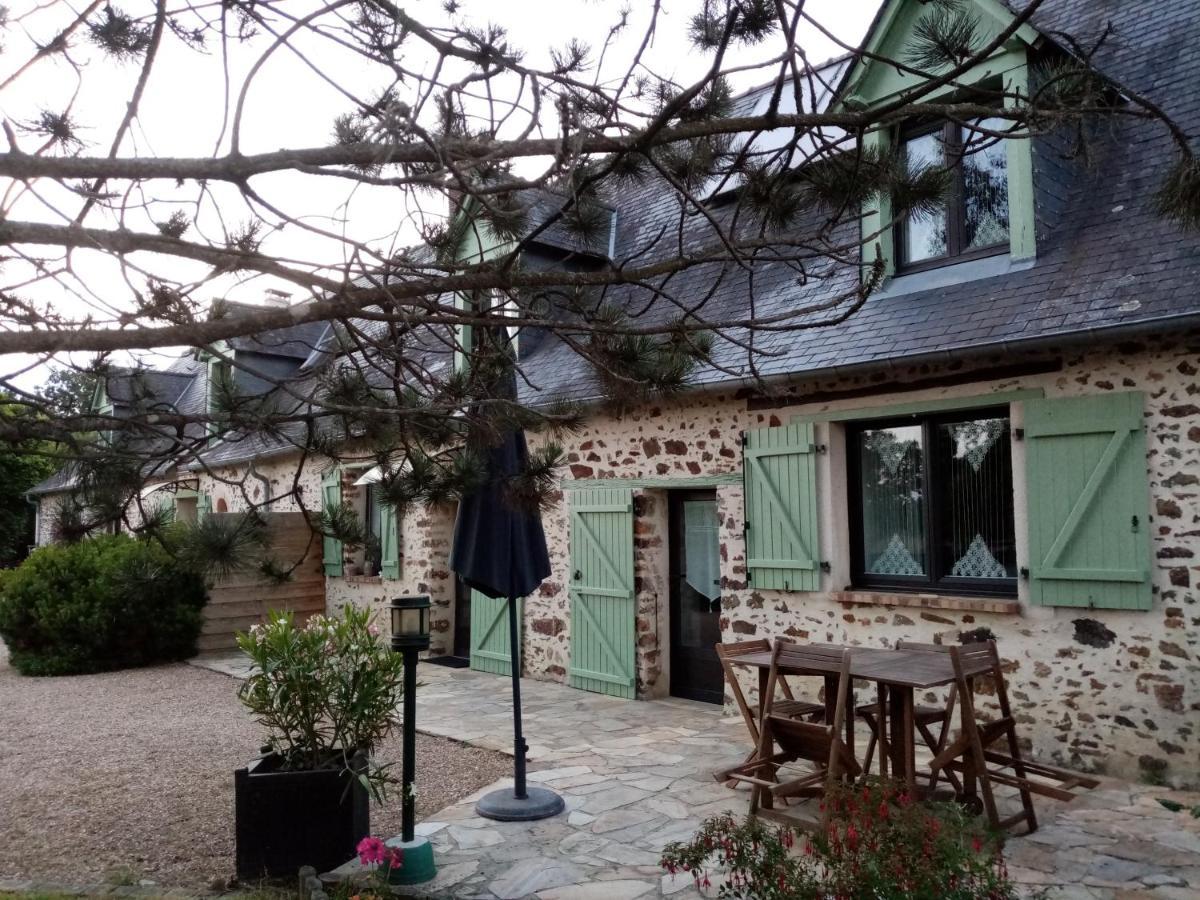 Saint-Ouen-Des-Toits Chambre D Hote La Roussiere מראה חיצוני תמונה